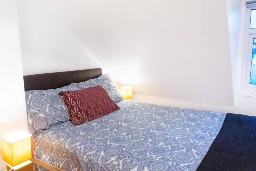 Apartment Up To 9 Close To Centre, Big Tv And Wifi Кардифф Экстерьер фото