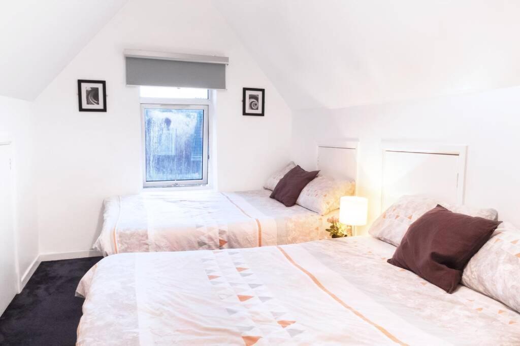 Apartment Up To 9 Close To Centre, Big Tv And Wifi Кардифф Экстерьер фото